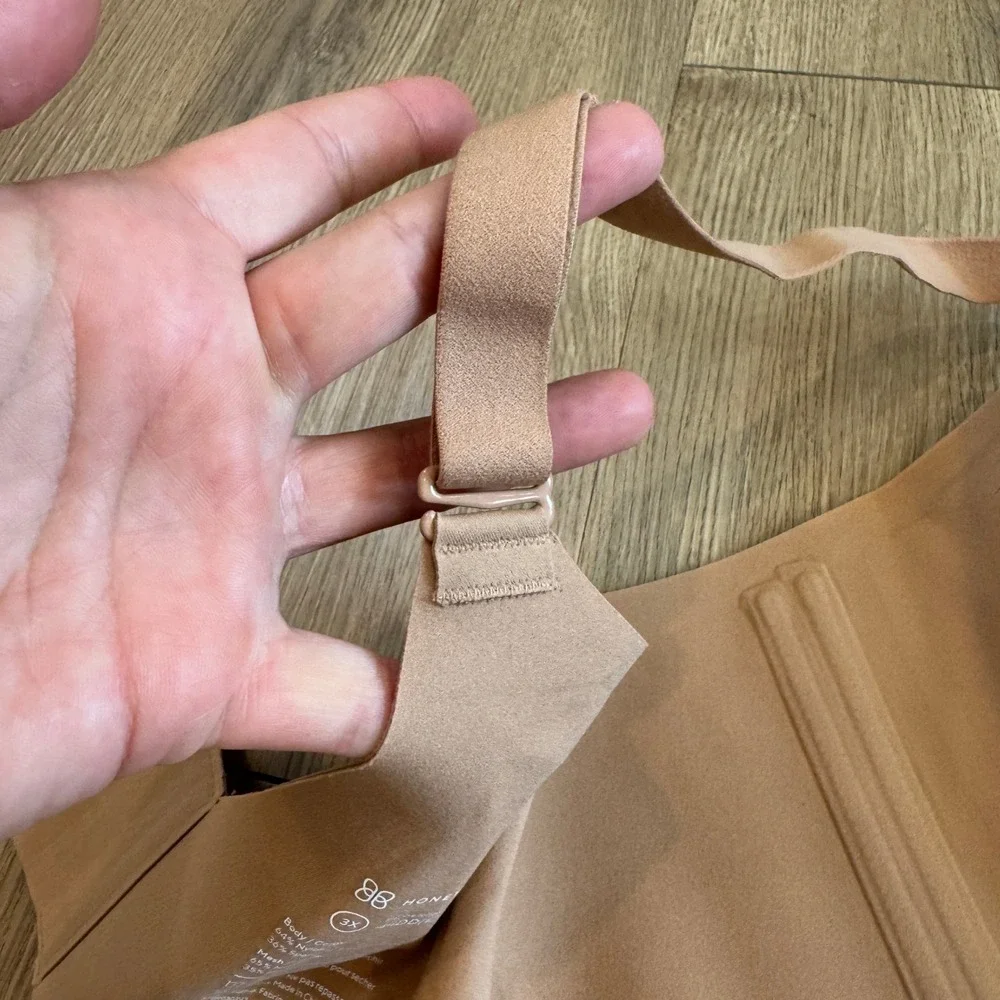 Honeylove Crossover V-Neck Wireless Bra Sand Seamless Support 44DD Size 3X EUC